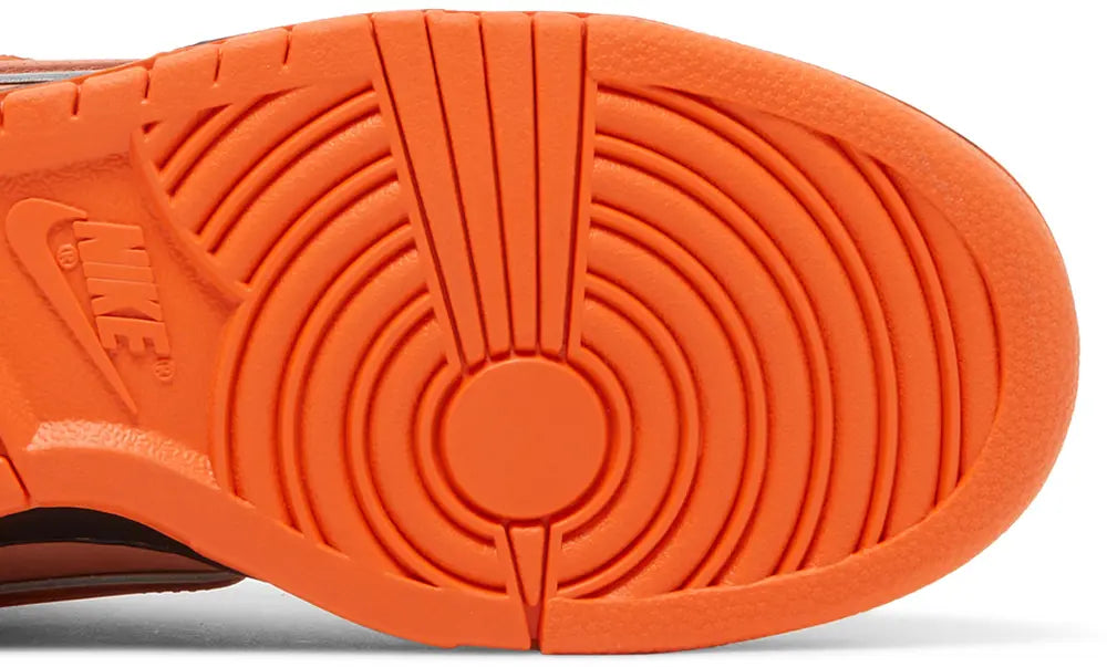 Nike Concepts x Dunk Low SB 'Orange Lobster