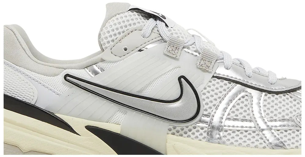 V2K Run 'Summit White'