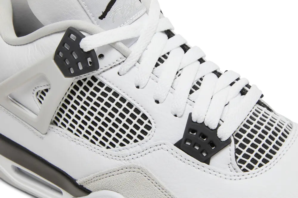Air Jordan 4 Retro 'Military Black'