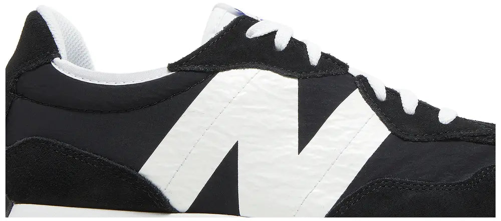 New Balance 327 'Black'
